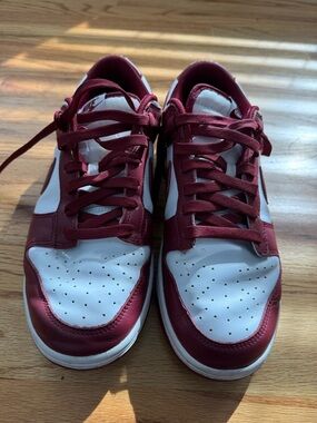 Nike Men's Low-Top Athletic Sneakers in White and Burgundy